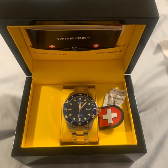 Watch - Picture 5 of 9